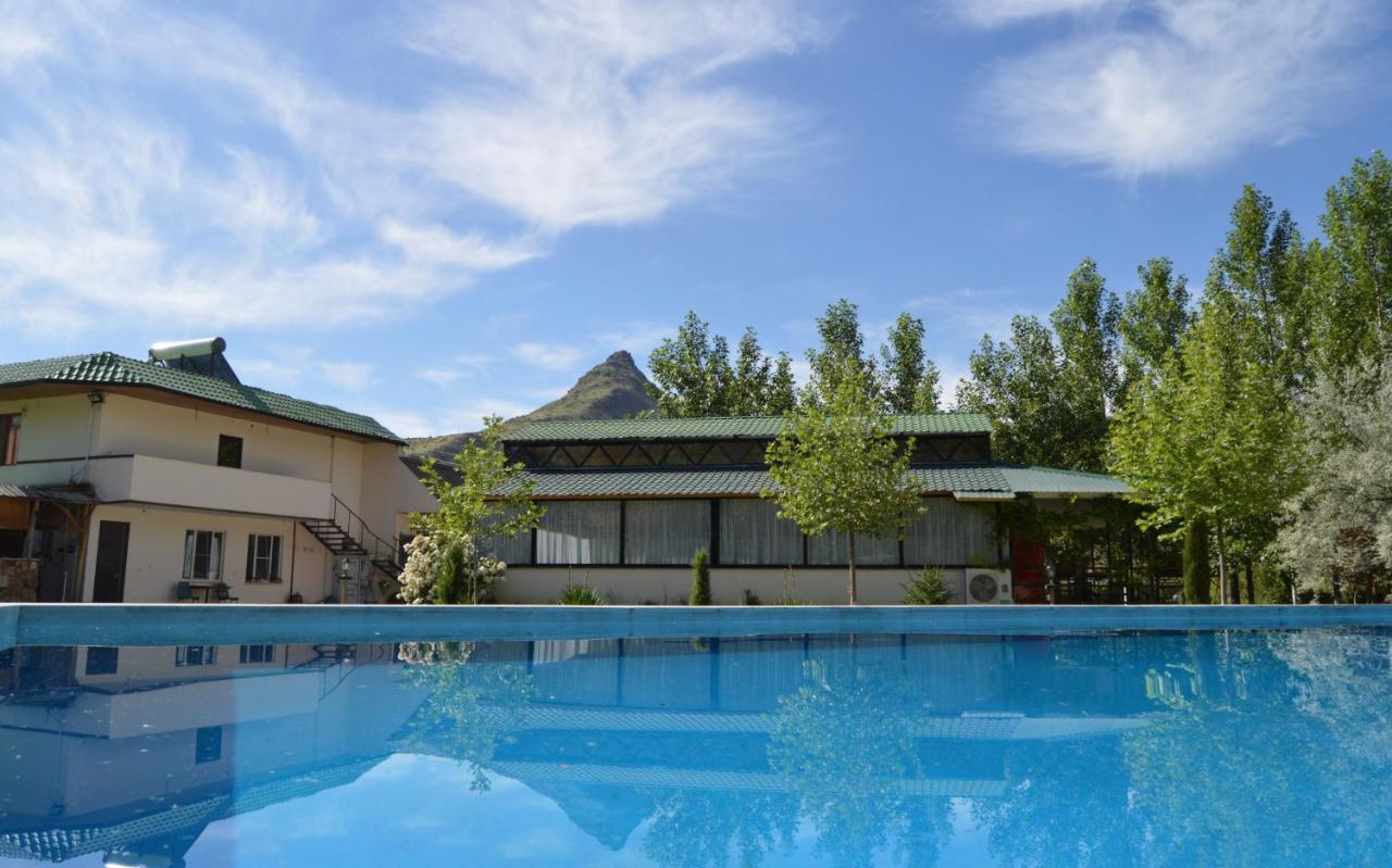 Crossway Camping Yeghegnadzor Exterior foto